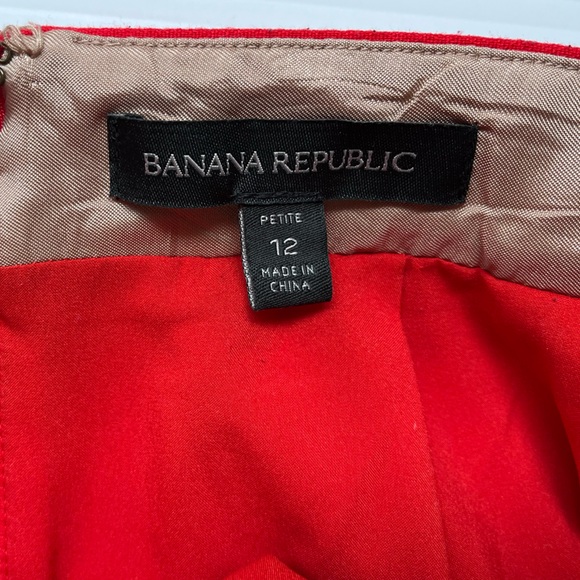 Banana Republic Red Swing Skirt 12 - Picture 3 of 10